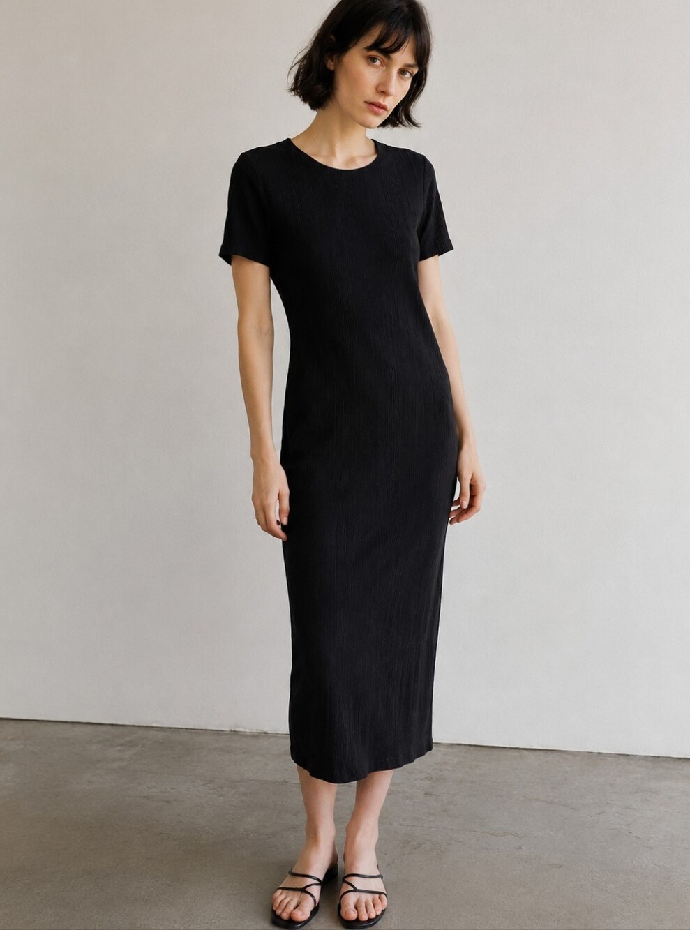 Outlook Black Short Sleeve Textured Crepe Midi Dress Minimalist 90s Women's 10